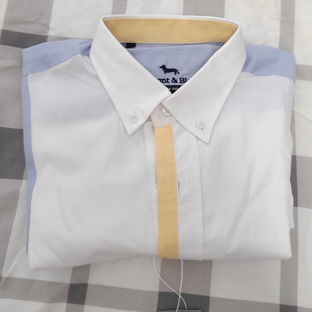 Brand New Harmont & Blaine button down men’s shirt.